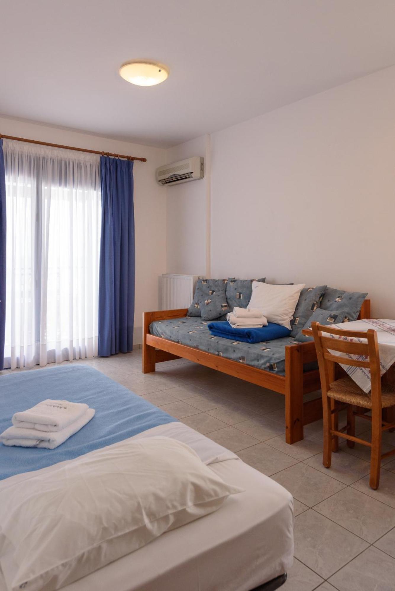 Kalamaki Holidays - Finikas Studios & Apartments エクステリア 写真
