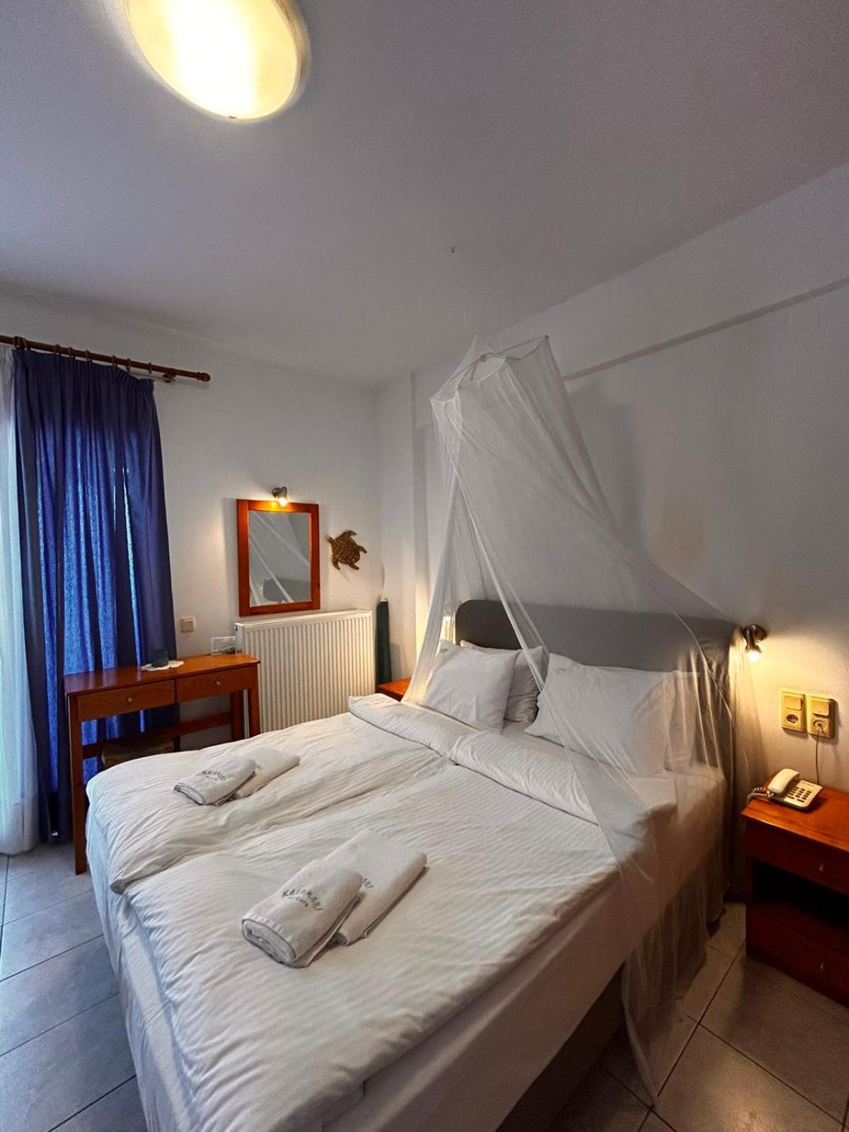 Kalamaki Holidays - Finikas Studios & Apartments エクステリア 写真